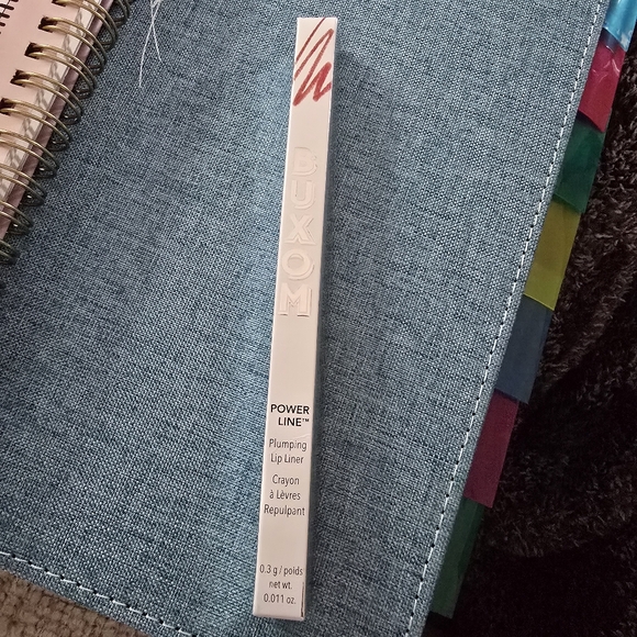 Buxom Power Line Plumping Lip Liner Dangerous Dolly - Picture 1 of 2